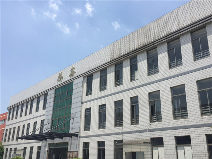 鶴鑫機(jī)械：光榮與夢(mèng)想 一個(gè)行業(yè)標(biāo)桿企業(yè)的誕生